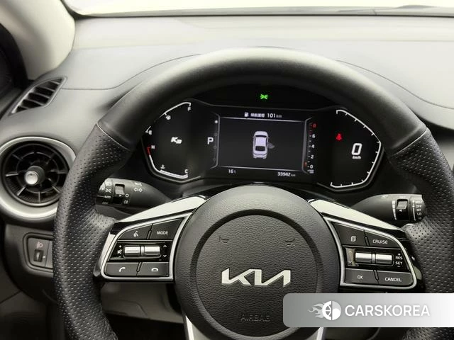 Kia K3 2022 Белый из Китая