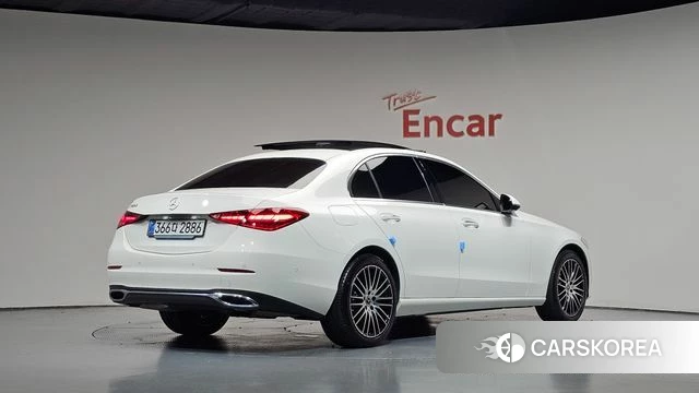 Mercedes-Benz C-Class W206 2025 Белый из Кореи