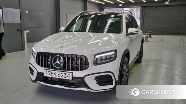 Mercedes-Benz GLB-Class X247 2025 Белый из Кореи