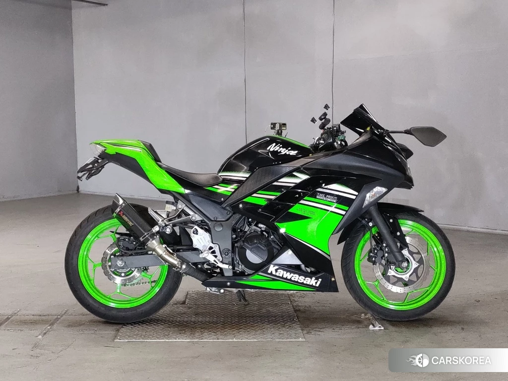 Проданный Kawasaki NINJA 250 2016 из Японии, фото 2