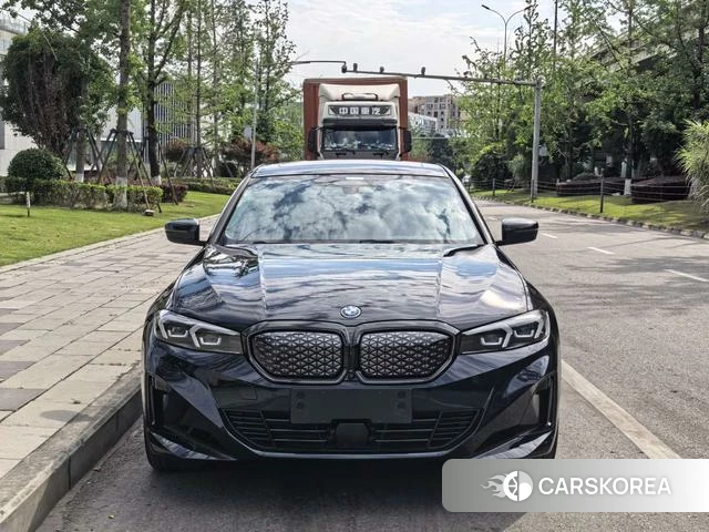 BMW i3 2026 Черный из Китая