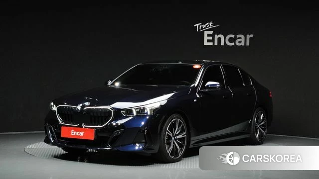 BMW 5 Series (G60) 2025 Черный из Кореи