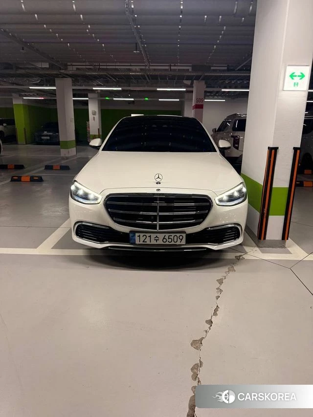 Mercedes-Benz S-Class W223 2023 Белый из Кореи