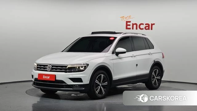 Volkswagen Tiguan second Generation 2019 Белый из Кореи