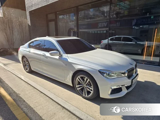 BMW 7 Series (G11) 2019 Белый из Кореи