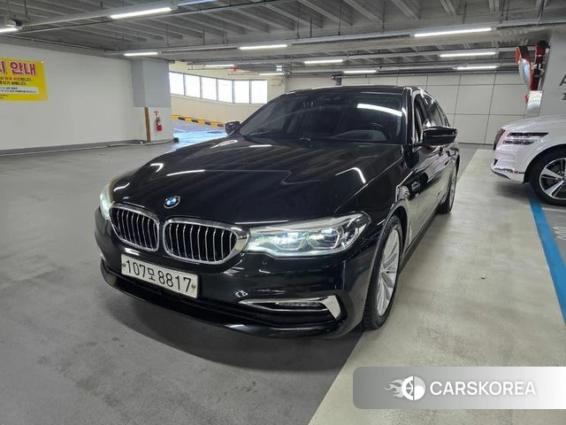 BMW 5 Series (G30) 2018 Черный из Кореи