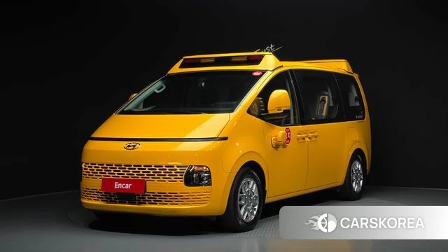 Hyundai Staria 2023 Желтый из Кореи