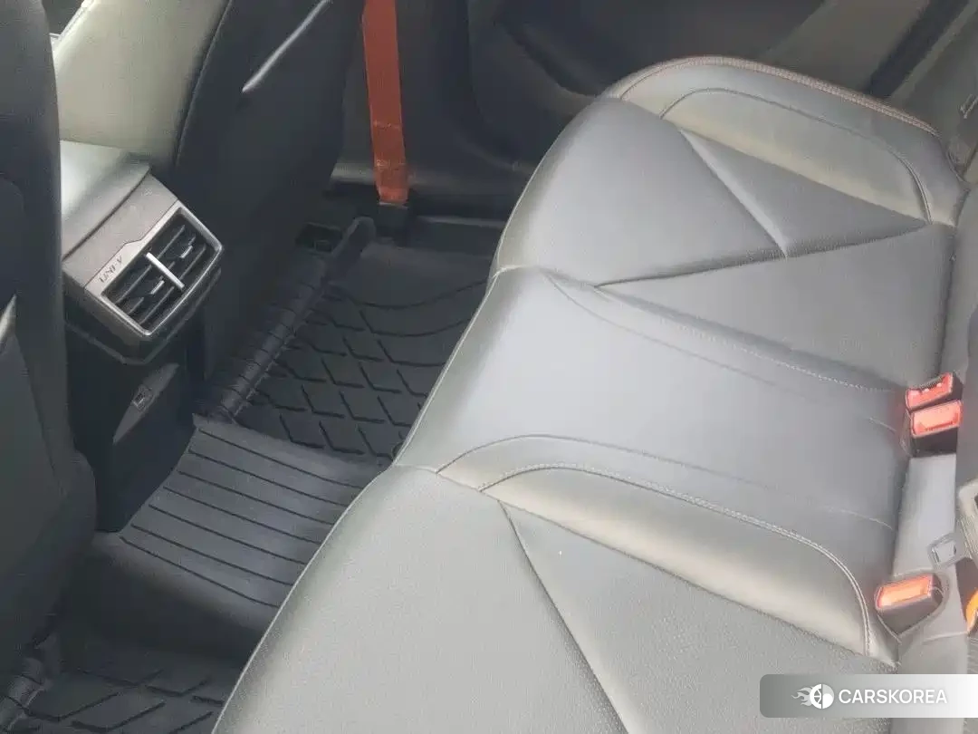 Chang'an Changan UNI-V 2022 Черный из Китая