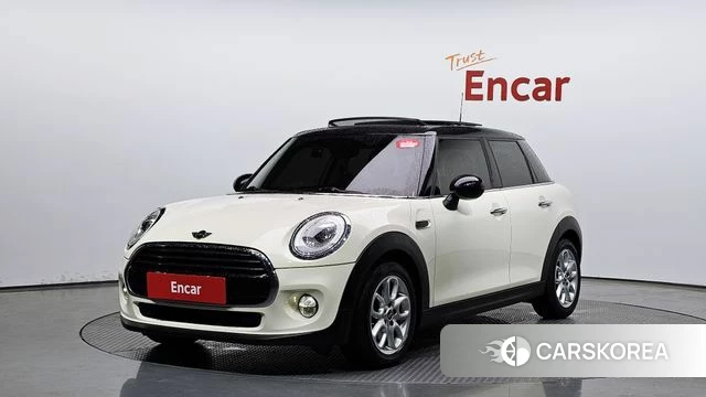 Mini Cooper 2018 Жемчужный цвет из Кореи