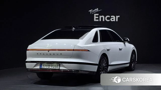 Hyundai Grandeur Hybrid (GN7) 2025 Белый из Кореи