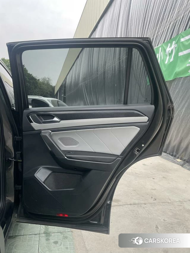 Volkswagen Tanyue 2023 Темно-серый из Китая