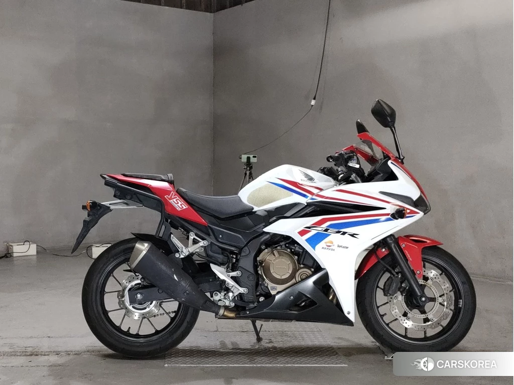 Проданный Honda CBR400R 2016 из Японии, фото 2