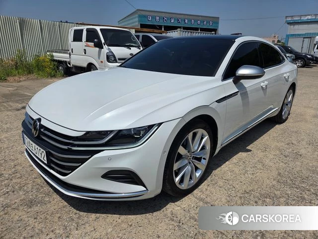 Volkswagen Arteon 2023 Белый из Кореи