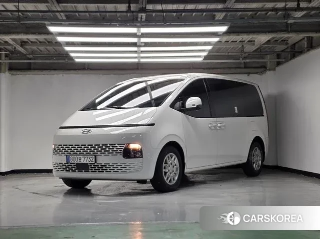 Hyundai Staria 2024 Белый из Кореи