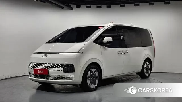 Hyundai Staria 2022 Белый из Кореи