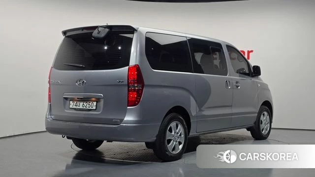 Hyundai The New Grand Starex 2019 Серый из Кореи