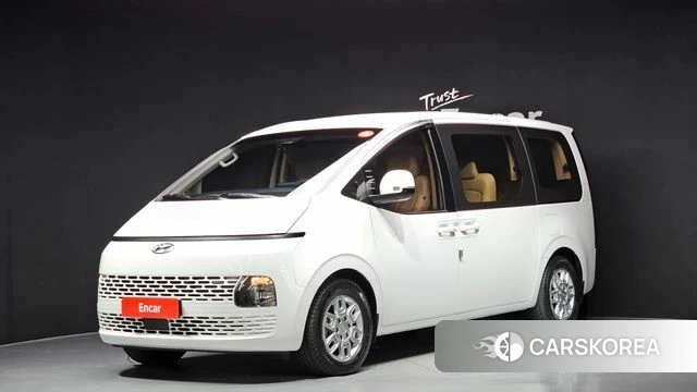 Hyundai Staria 2023 Белый из Кореи