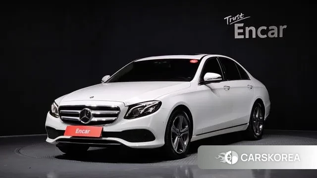 Mercedes-Benz E-Class W213 2018 Белый из Кореи