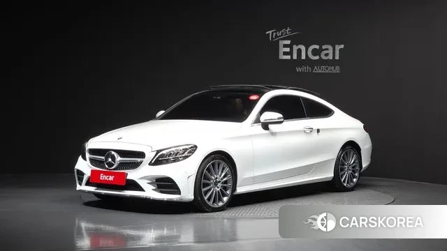 Mercedes-Benz C-Class W205 2019 Белый из Кореи