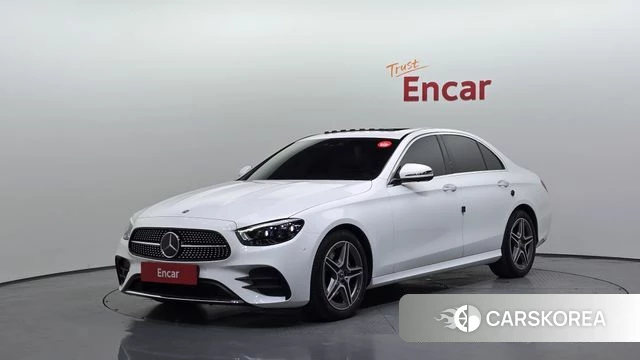 Mercedes-Benz E-Class W213 2022 Белый из Кореи