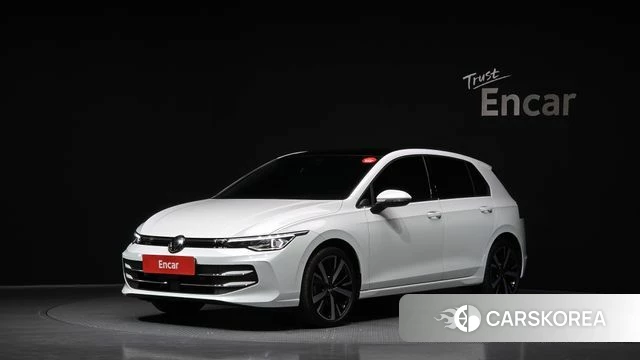 Volkswagen Golf 8th Generation 2025 Белый из Кореи
