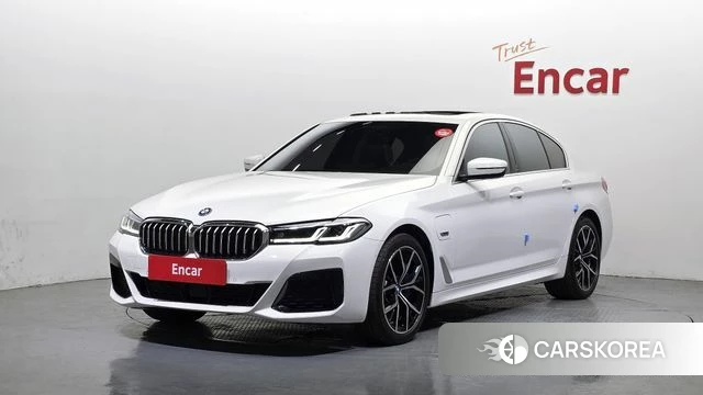 BMW 5 Series (G30) 2022 Белый из Кореи