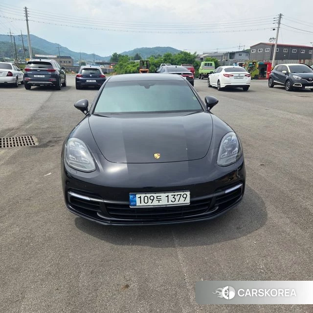 Porsche Panamera (971) 2018 Черный из Кореи