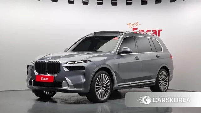 BMW X7 (G07) 2023 Серебристо-серый из Кореи