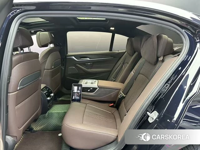 BMW 5 series 2020 Черный из Китая