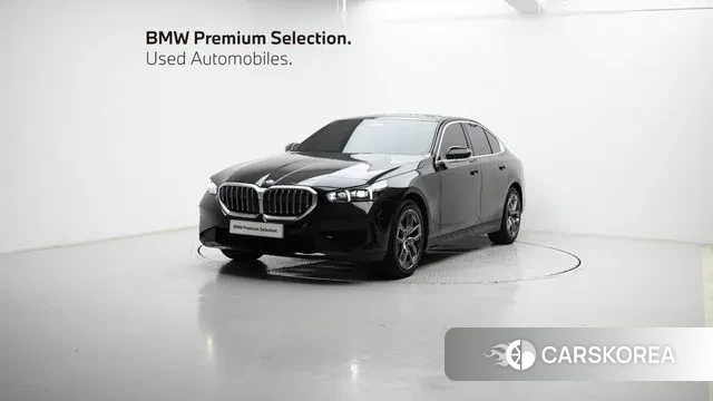 BMW 5 Series (G60) 2025 Черный из Кореи