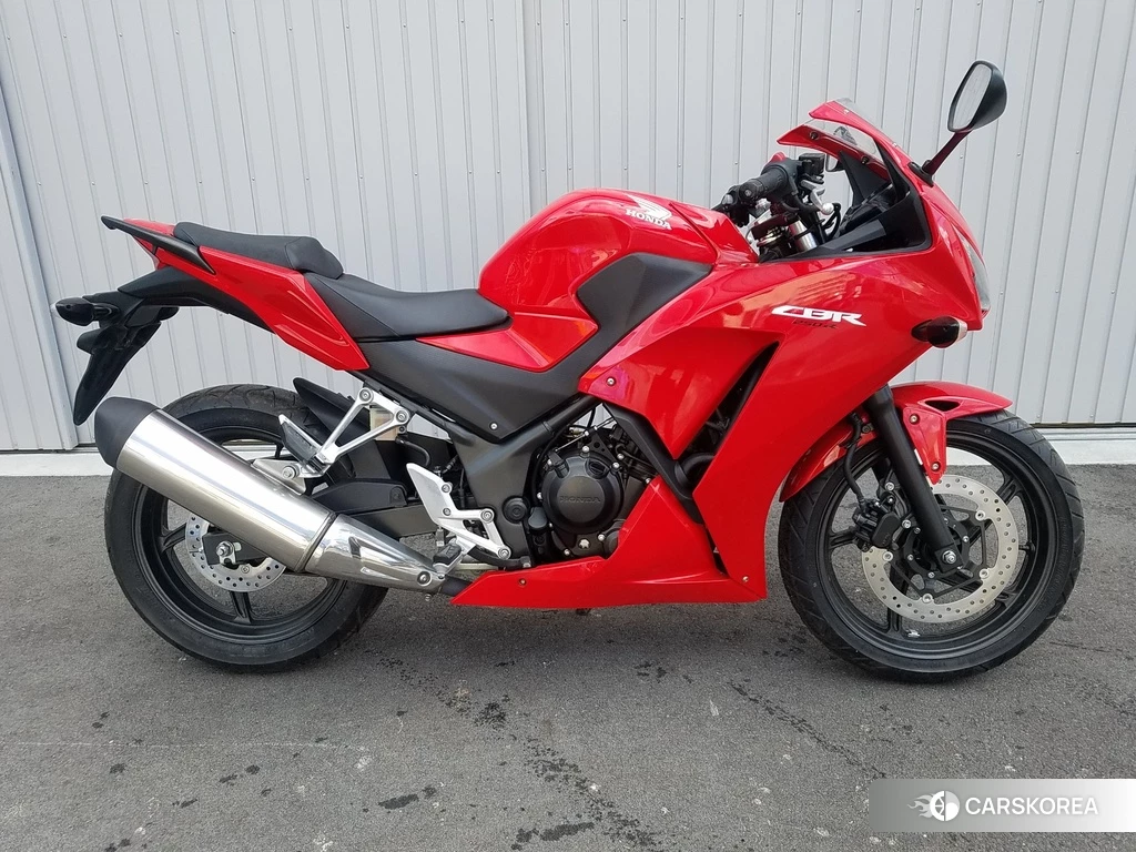 Проданный Honda CBR250R 2016 из Японии