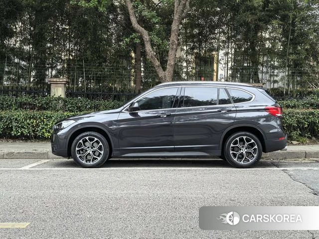BMW X1 2022 Темно-серый из Китая