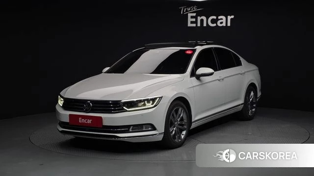 Volkswagen Passat GT (B8) 2018 Белый из Кореи
