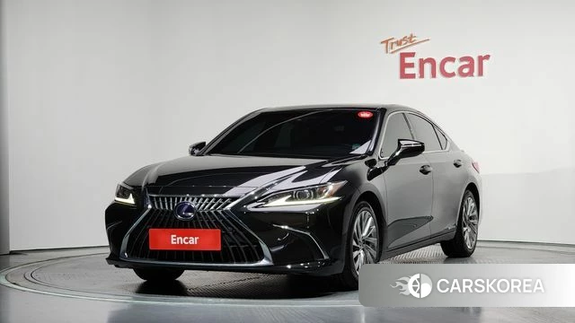 Lexus ES300h 7th generation 2022 Черный из Кореи