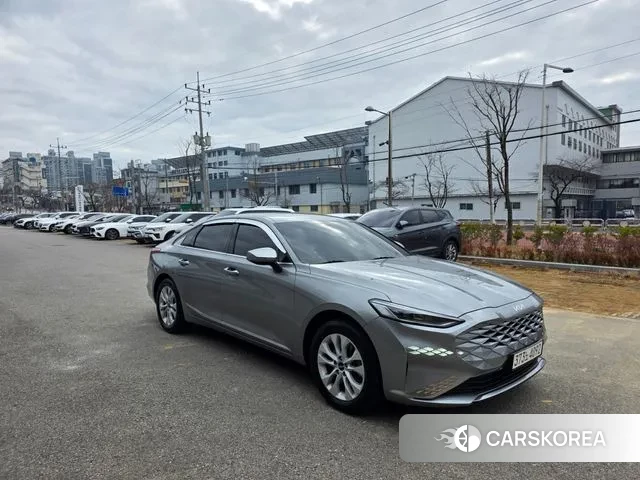 Kia K8 2023 Серебристо-серый из Кореи