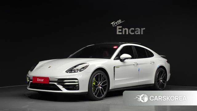 Porsche Panamera (971) 2023 Белый из Кореи