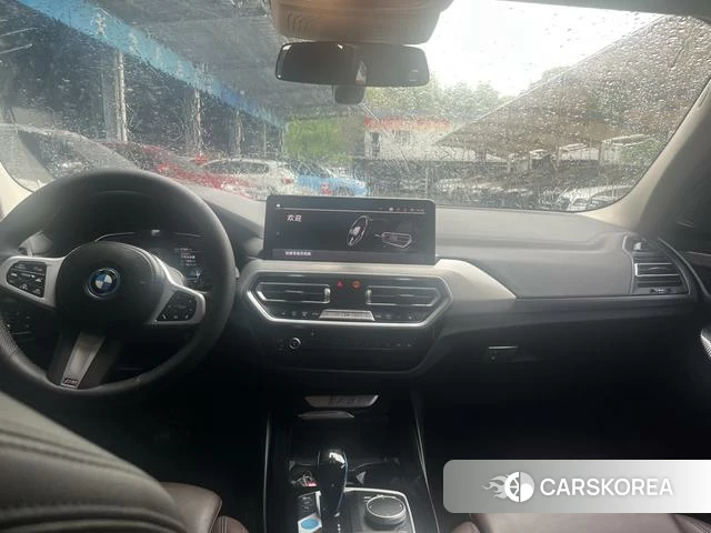 BMW iX3 2022 Черный из Китая