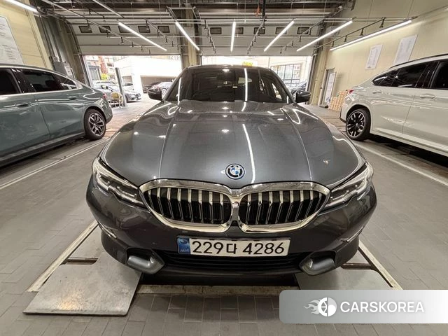 BMW 3 Series (G20) 2021 Серый из Кореи