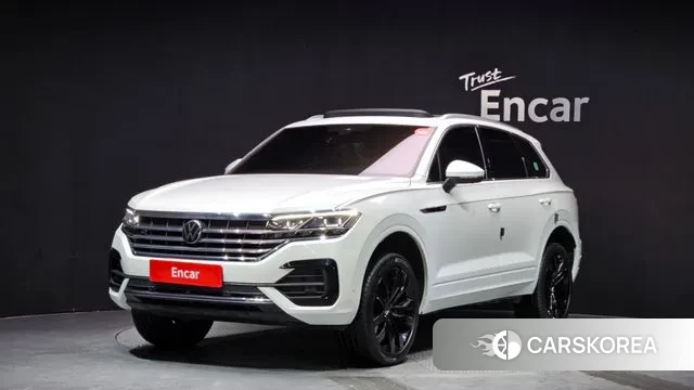 Volkswagen Touareg 3rd generation 2023 Белый из Кореи