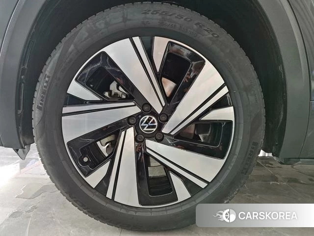 Volkswagen Tourang 2021 Темно-серый из Китая