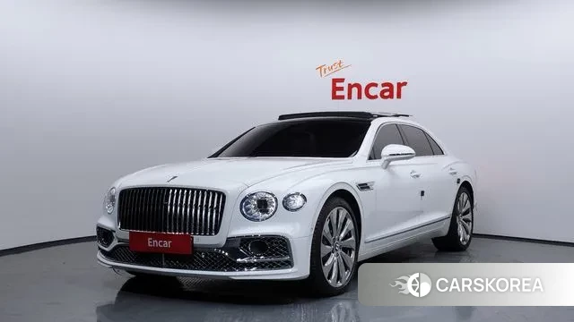 Bentley Flying Spur 3rd Generation 2022 Белый из Кореи