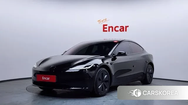 Tesla Model 3 2024 Черный из Кореи