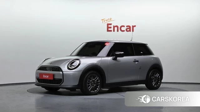 Mini Cooper C 4th generation 2025 Серебристо-серый из Кореи