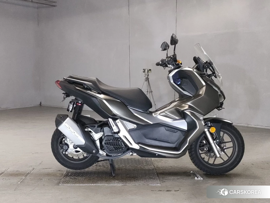 Проданный Honda ADV150 2019 из Японии, фото 2