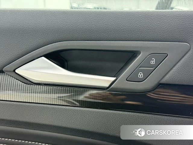 Volkswagen Golf 2022 Белый из Китая