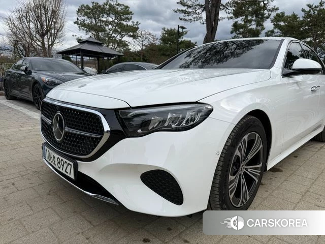 Mercedes-Benz E-Class W214 2024 Белый из Кореи