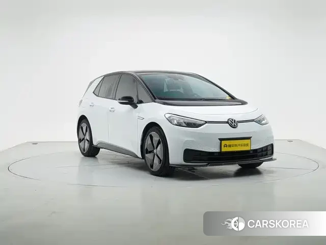 Volkswagen ID.3 2024 Белый из Китая