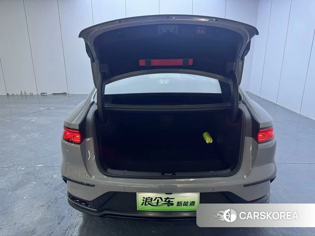 BYD Han DM 2025 Темно-серый из Китая