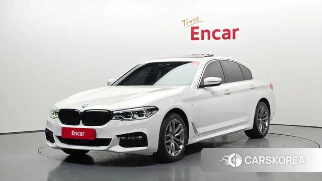 BMW 5 Series (G30) 2018 Белый из Кореи