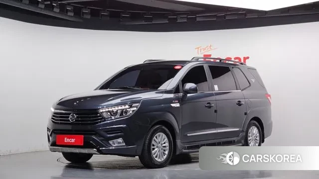 Ssangyong Korando Turismo 2018 Серый из Кореи
